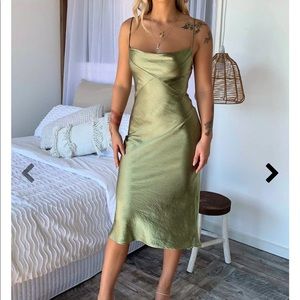 That’ssofetchau shanae midi dress